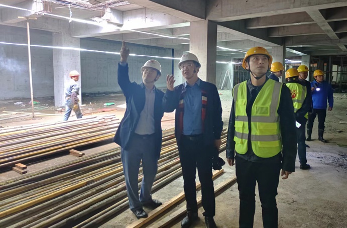 黨委副書(shū)記、總經(jīng)理王海龍深入唐人科技產(chǎn)業(yè)園項(xiàng)目檢查指導(dǎo)