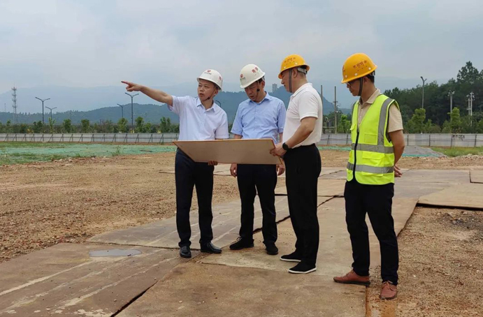 市政公用集團(tuán)黨委副書記總經(jīng)理萬義輝到綠色建材科技產(chǎn)業(yè)園項目調(diào)研