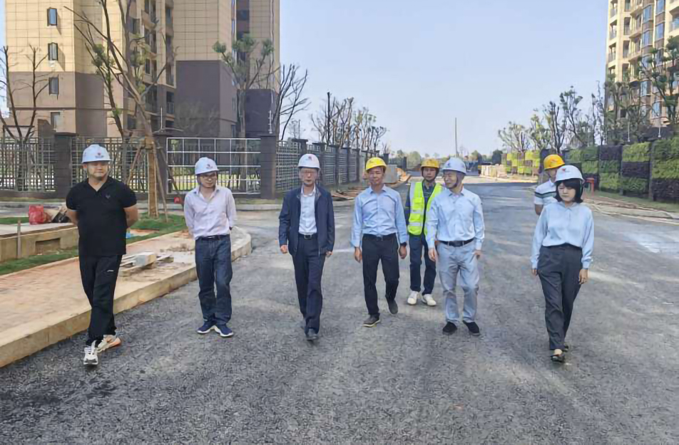 鄭學平到秦坊安置房項目、杭州路項目調研