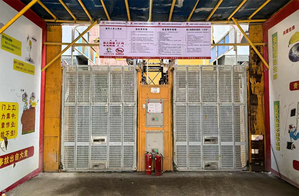 南昌市政建設(shè)集團(tuán)有限公司緊急開展強(qiáng)對流天氣專項(xiàng)安全檢查，全面排查設(shè)備加固、用電安全、排水防澇及應(yīng)急物資，筑牢極端天氣施工安全防線